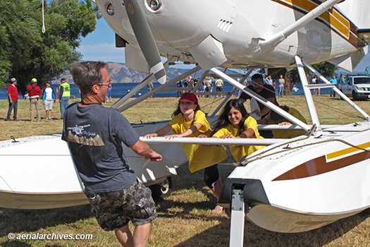 © aerialarchives.com, young people, aviation, Clear Lake Splash In, Cessna 206, AHLC3934